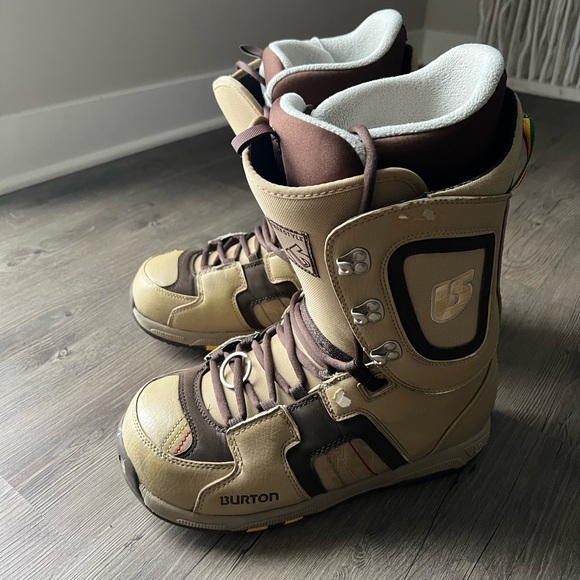 Mens Size 10.5 Burton Free Style Snowboard Boots - Picture 2 of 5